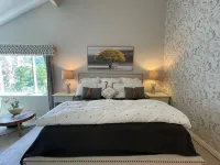 Gorgeous Solana Beach 3bd/3ba with pool and golf course view