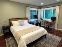 Glass Lake Cottage Hotels in Sand Lake