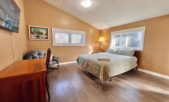 Newly Renovated Home in Central Aurora