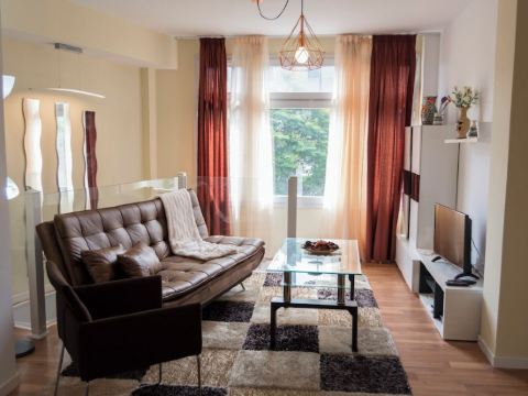 Moderno Duplex en Playa Jardin