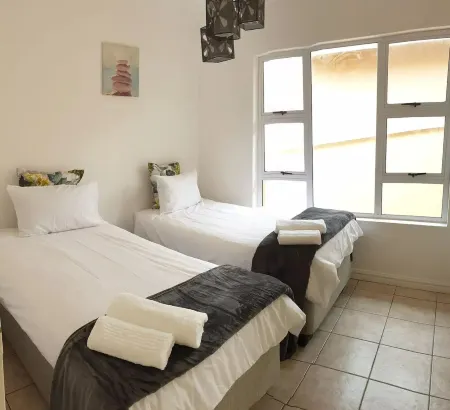 Illovo Beachfront Stunning Apartment