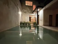 Casa con Piscina Nido Rosa