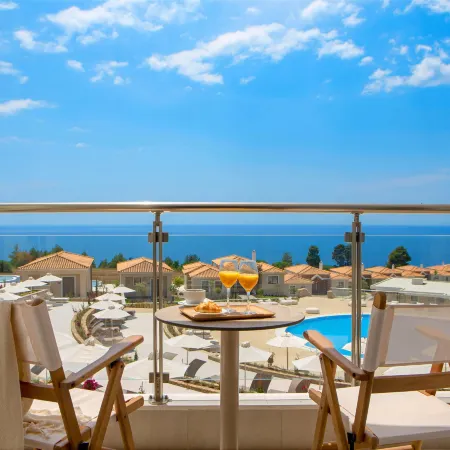 Zeus Eleva Ajul, a Registry Collection Hotel