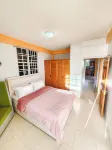 Elite Island Breeze 2-bed apt in Jimmit, WiFi, AC, Free Parking,Central location Các khách sạn ở 