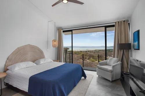 Panoramic Views of Chapala with Swimming Pool Whole Lodging