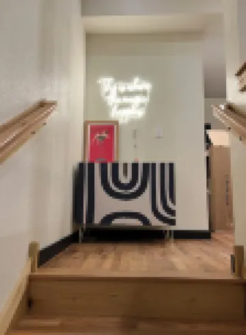 The Birdcage at The Hawk sleeps 10 - 2 bedrooms & 2 1/2 bathrooms.