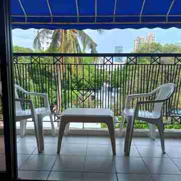 BEAUTIFUL APARTMENT WITH OCEAN VIEW, ONLY 20 MTRS FROM THE BEACH Others