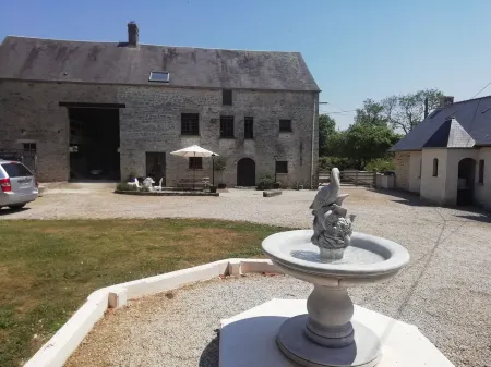 Cottage set in the grounds of our 16th century Manor.