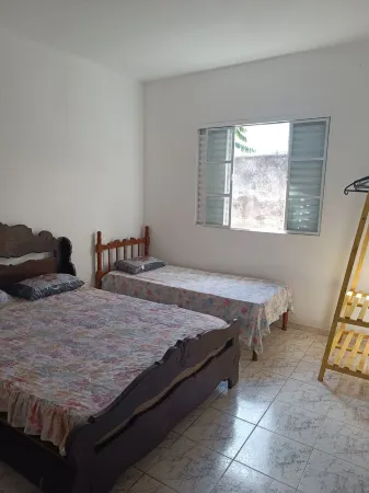 Weekend and seasonal home Отели в г. Сан-Лоренсу