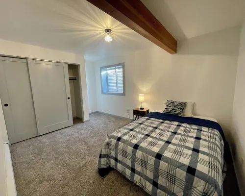 Peaceful home in Basalt.  20 mins to Aspen and skiing. Walk to restaurants Hotels in Basalt