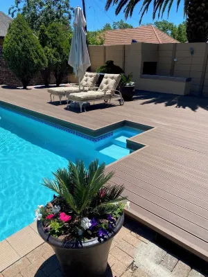 Spacious lodge in enchanting Welkom with WiFi, AC Hotels in 