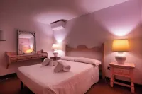 Three-room apartment for 5, on the beach