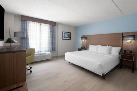 La Quinta Inn & Suites by Wyndham Raleigh Cary