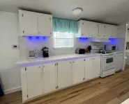 Cozy 3-bedroom mobile home. Ideal for boating & jetski enthusiast.