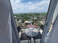 Cozy condo with WiFi and AC in welcoming Lapu-Lapu City