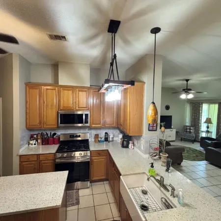 Lovely 4-bedroom house with AC in Round Rock
