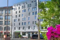 โรงแรมกาทพอยต์ชาร์ลี