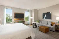 스테이브리지 스위트 보스턴 - 벌링턴 바이 IHG - 주차장