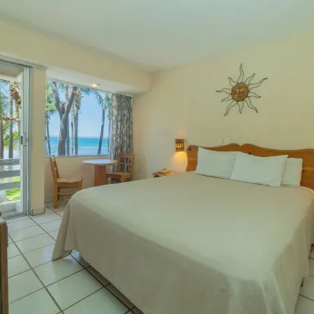 La Concha Beach Hotel & Club