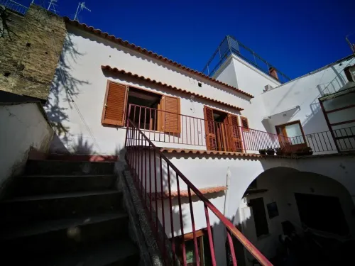 1 Bedroom Apartment in Meta