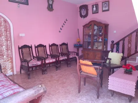 Moonshine Beach apartment