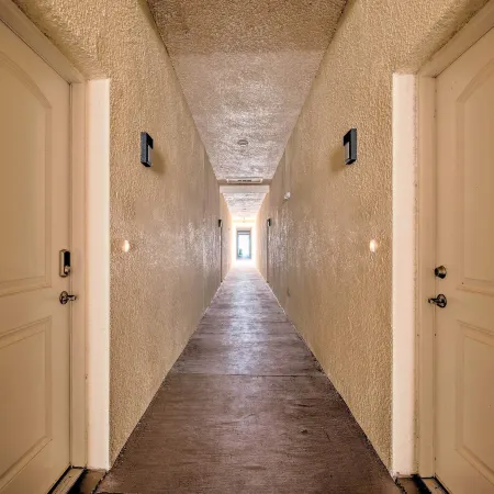 Sleek Tavares Condo 3 Miles to Downtown