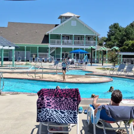 Family Obx Escape - Resort Pool, Game Room, 3-Story Stay, Beach Gear Included!