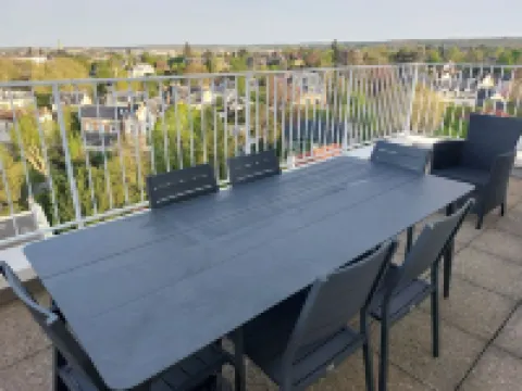 Appt. Avec Superbes Vues + Terasse. 20 min a Pied