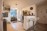 Écrin de Lumière in Vienna Hotels in Vienne