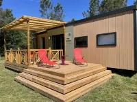 Mobilhome et Terrasse au Coeur de la Foret des Landes Dans un Parc Residentiel