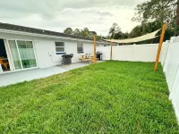 NEW Gorgeous Sunshine-Up 6 Guests-Private Backyard