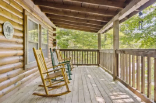 スリーピン イン 2 ベッドルーム キャビン バイ レッドオーニング