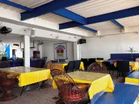 Mangos Beachfront Resort - sarapan