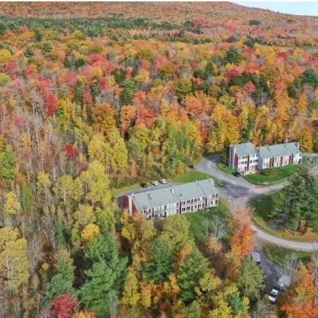 Family friendly townhouse minutes from Hunter Mountain!