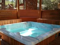 Secluded on 9 acres Beautiful 6,000+ Sq. Ft. Cabin, 6 Bd 4.25 Bath