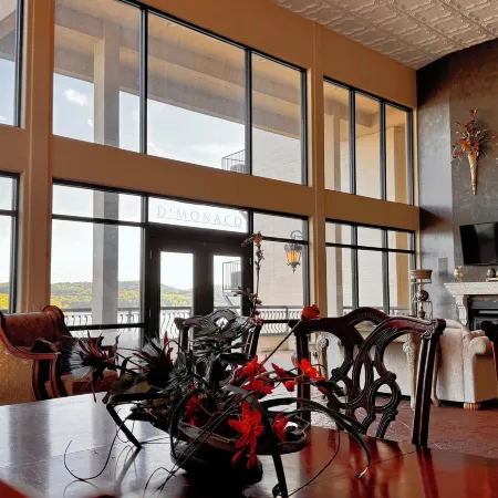 D'Monaco Luxury Resort