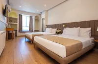 MESHK AIRPORT HOTEL - Mountain View