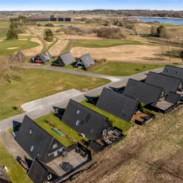 "Kauno" - 16km to the Fjord