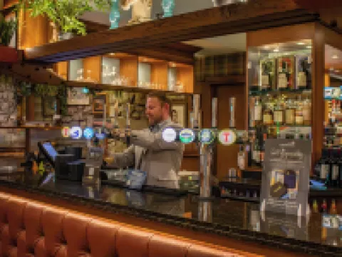 ザ ローンズ イン トルーンのホテル