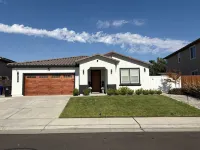 Welcome to Your Dream Retreat! Hotels in Elk Grove