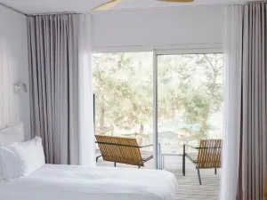 레 호테시아스 뒤 락