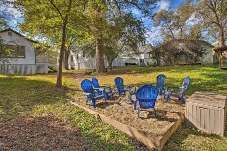 *NEW* Adorable French Country Cottage w/Free Bikes