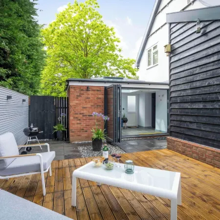 Detached House in Quiet Suffolk Village - Pets Allowed