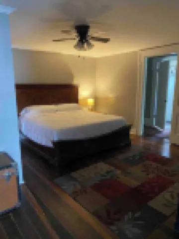 Stay downtown within walking distance of restaurants, shopping, and breweries!