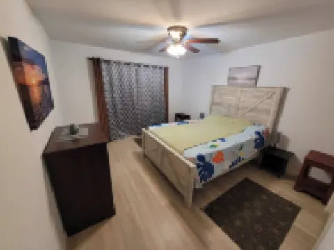 บ้าน 4 ห้องนอนกว้างขวาง พร้อม สระว่ายน้ำ เหมาะสำหรับครอบครัว