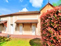 Apartment in Monflanquin with Forest Views 蒙弗朗坎住宿飯店