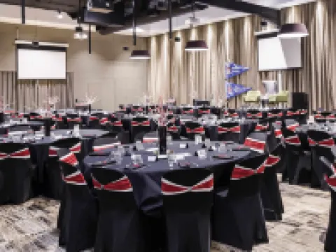 Mantra Gladstone Hotels in Barney Point