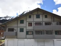 Apartment in La Chapelle near Ski Lift