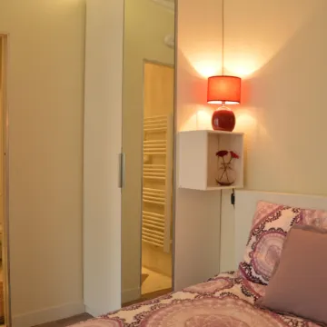 Modern Bayeux Hideaway