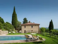 Villa in Tuscany with Organic Wine Estate